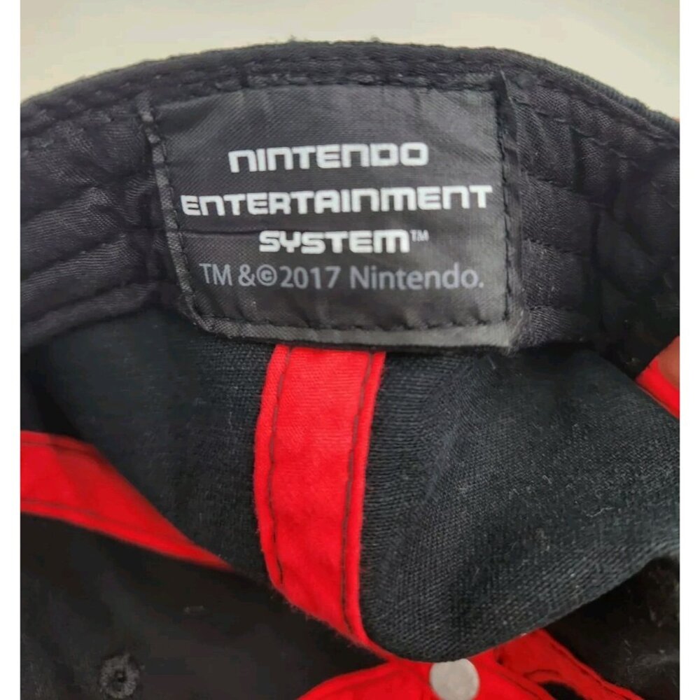 Nintendo NES Embroidered Controller Black Snapback Hat Cap 2017 Strechy - Picture 8 of 9